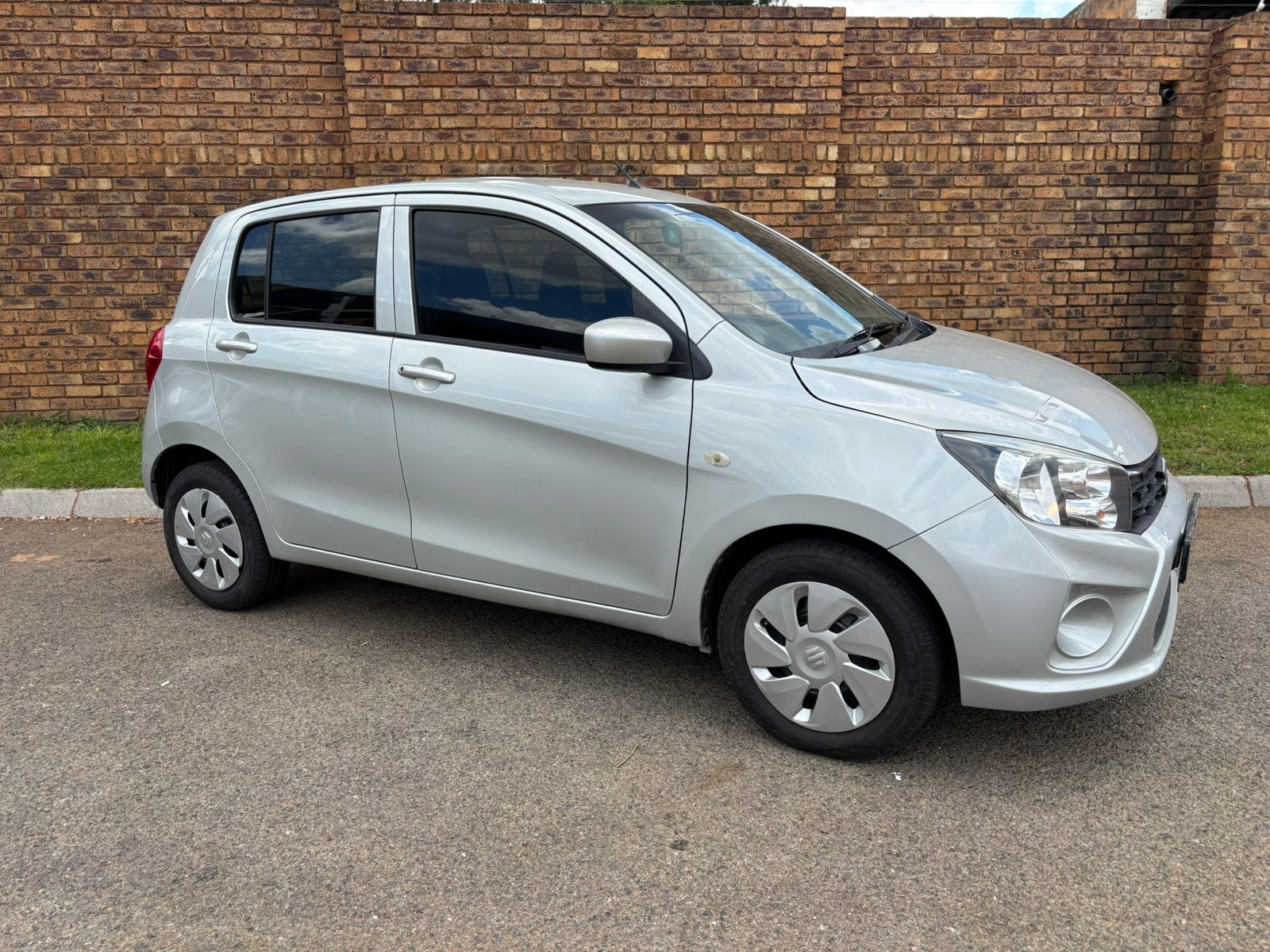 2017 Suzuki Calerio 1.0L GL