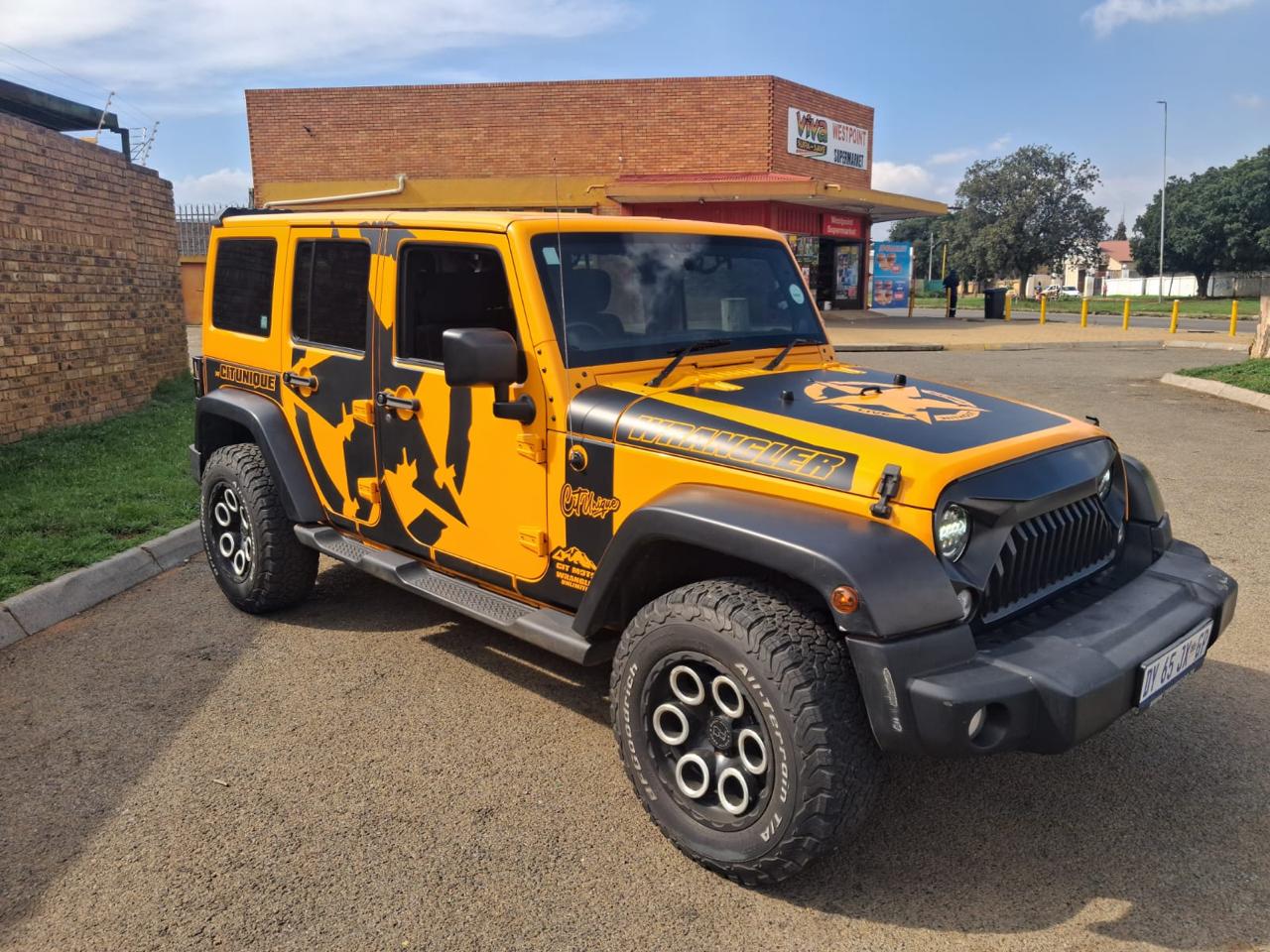 2012 Jeep Wrangler 3.6L V6 Unlimited Sahara 4x4