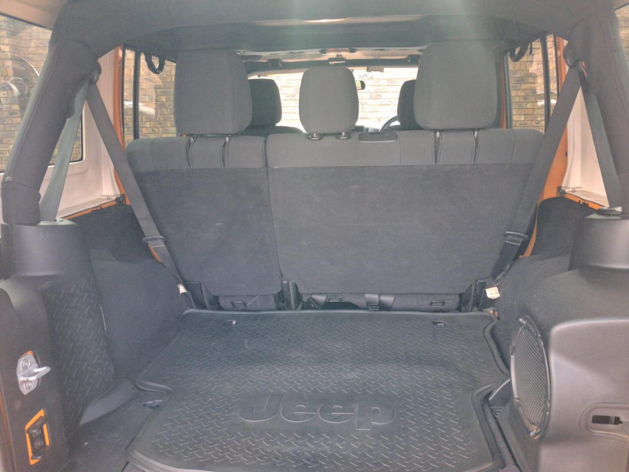2012 Jeep Wrangler 3.6L V6 Unlimited Sahara 4x4