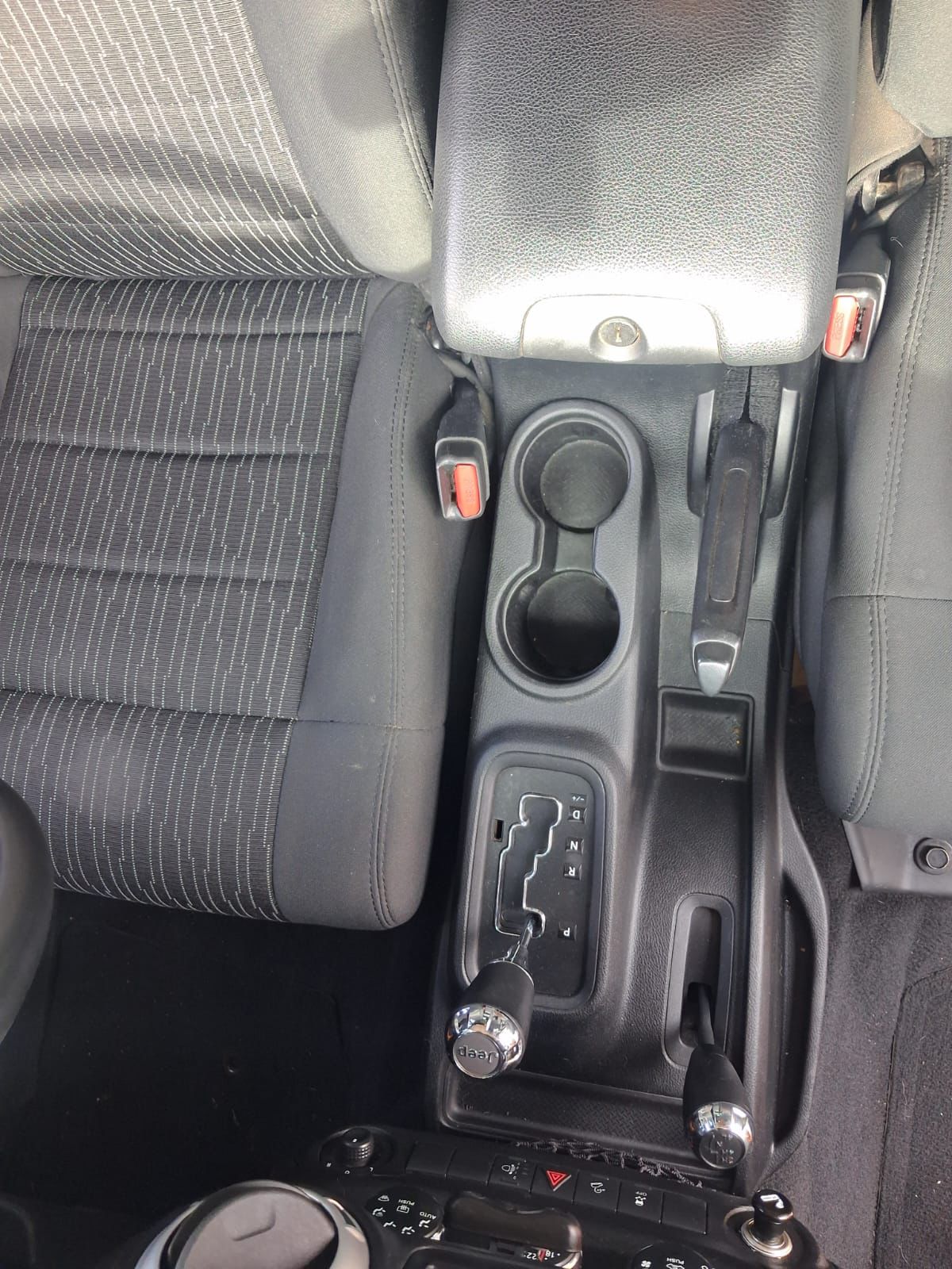 2012 Jeep Wrangler 3.6L V6 Unlimited Sahara 4x4