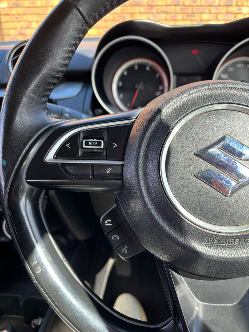 2021 Suzuki Swift GLX AMT